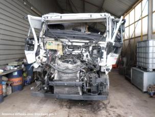 Pour semi-remorque Iveco Stralis