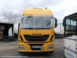 Pour semi-remorque Iveco Stralis