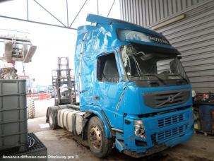 Pour semi-remorque Volvo FM