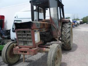 Tracteur agricole Case IH INTERNATIONAL 845