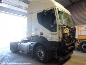 Pour semi-remorque Iveco Ecostralis