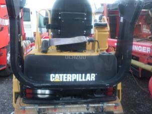Compacteur à main Caterpillar CB224E