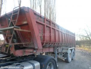 Benne basculante de chantier et de TP Fruehauf D33C1NL