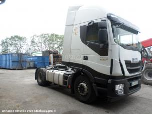 Pour semi-remorque Iveco Stralis