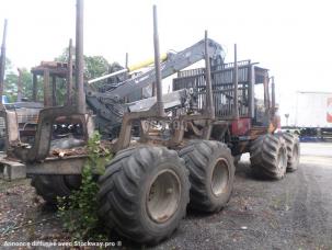 Débusqueur Valmet 840.2