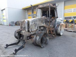 Tracteur agricole Massey Ferguson MF6480