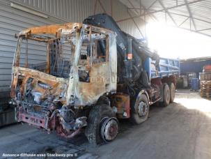 Benne basculante de chantier et de TP Iveco Trakker