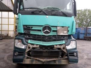 Pour semi-remorque Mercedes Actros