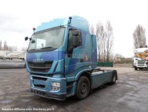 Pour semi-remorque Iveco Stralis