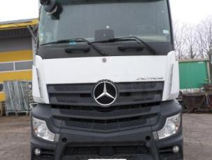 Pour semi-remorque Mercedes Actros