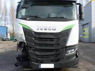 Pour semi-remorque Iveco S-WAY