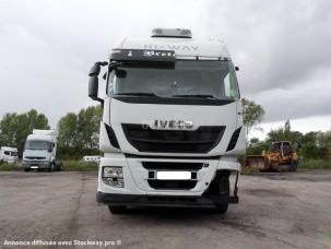 Pour semi-remorque Iveco Stralis