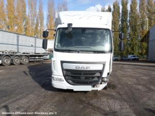 Fourgon avec parois et toit rigide DAF LF