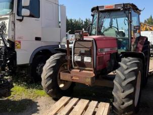 Tracteur agricole Massey Ferguson MF 6160