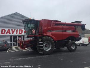 Moissonneuse-batteuse Case IH 7230