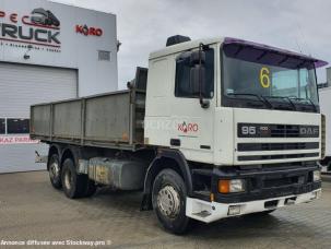 Benne basculante de chantier et de TP DAF 95 ATI