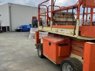 Nacelle tractable JLG 260MRT