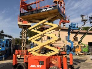 Nacelle tractable JLG 260MRT