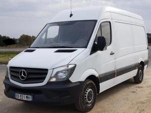 Fourgon avec parois et toit rigide Mercedes Sprinter