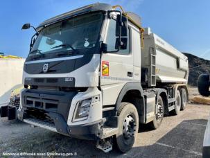 Benne basculante de chantier et de TP Volvo FMX