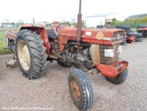 Tracteur agricole Massey Ferguson 188