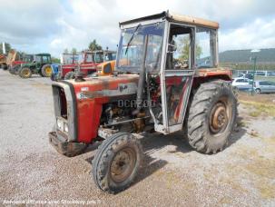 Tracteur agricole Massey Ferguson 260