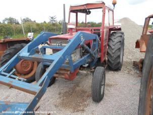 Tracteur agricole Massey Ferguson 168