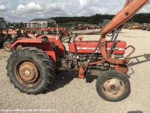 Tracteur agricole Massey Ferguson 158