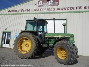 Tracteur agricole John Deere 3640