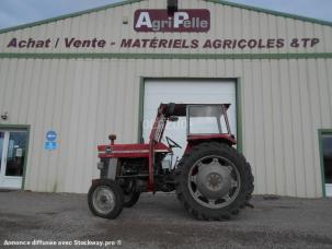 Tracteur agricole Massey Ferguson 165