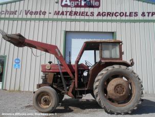 Tracteur agricole Massey Ferguson 165