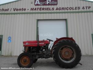 Tracteur agricole Massey Ferguson 152