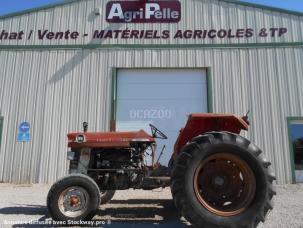 Tracteur agricole Massey Ferguson 168