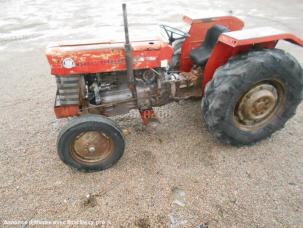 Tracteur agricole Massey Ferguson 158