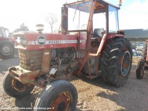 Tracteur agricole Massey Ferguson 1080