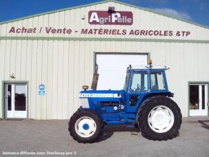 Tracteur agricole Ford 7910