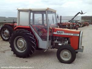 Tracteur agricole Massey Ferguson 260