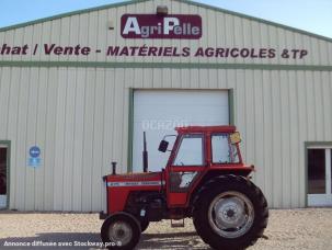 Tracteur agricole Massey Ferguson 275