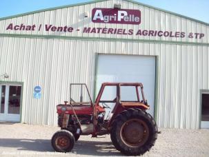 Tracteur agricole Massey Ferguson 188