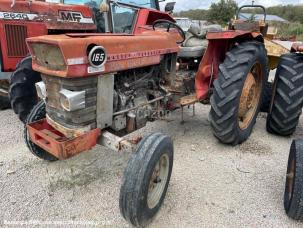 Tracteur agricole Massey Ferguson 165