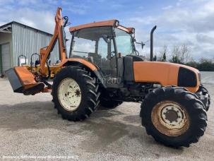 Tracteur agricole Renault Ergos 95