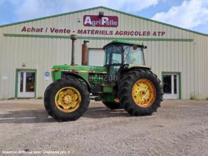 Tracteur agricole John Deere 4240S