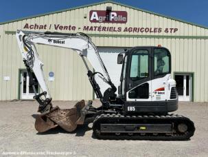 Mini-pelle Bobcat E85