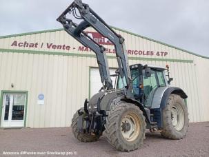 Tracteur agricole Valtra N122