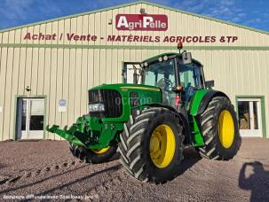 Tracteur agricole John Deere 6930