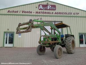 Tracteur agricole John Deere 1140